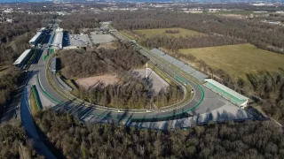 フェラーリの聖地『モンツァ・サーキット』のレイアウトと名物コーナー